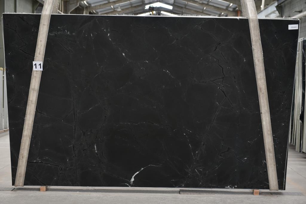 Diamond Black Quartzite