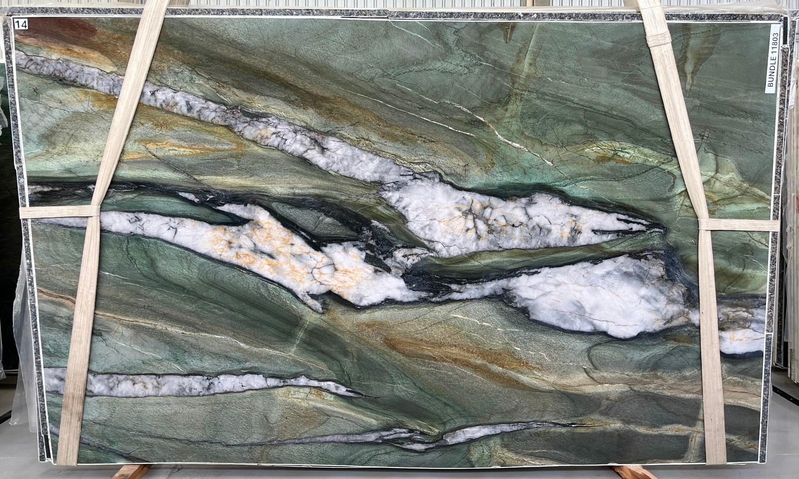 Sauvage Crystal Quartzite